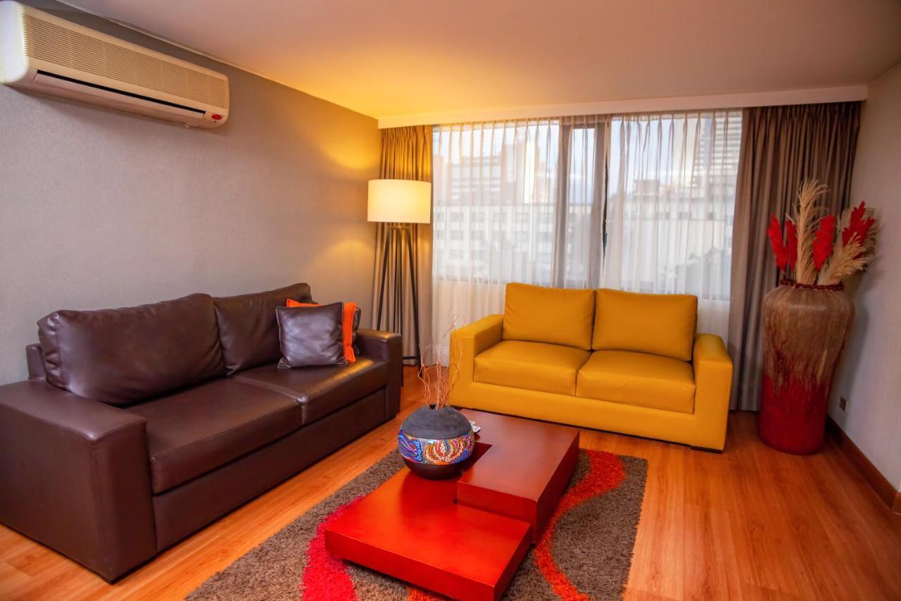 Bogota Plaza Hotel Bogotá Exterior foto Living room